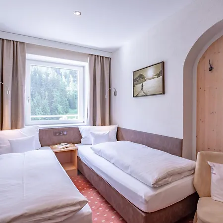 Patteriol Apart-Hotel-Garni 3*