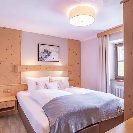 Patteriol Apart-Hotel-Garni Sankt Anton am Arlberg
