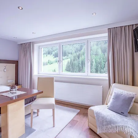 Patteriol Apart-hotel-garni 酒店 3*