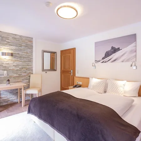 Patteriol Apart-Hotel-Garni 3*