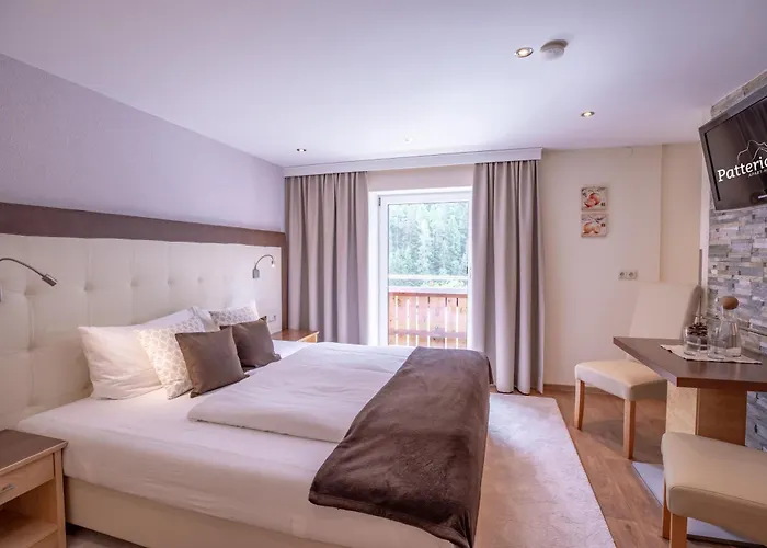 Patteriol Apart-hotel-garni 호텔 장크트안톤암아를베르크